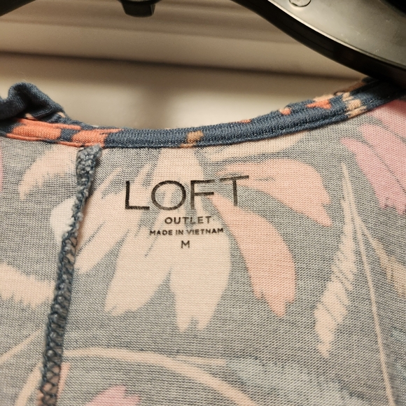 Loft top - Picture 3 of 3